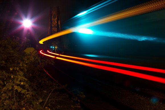 Train over Forth rail bridge